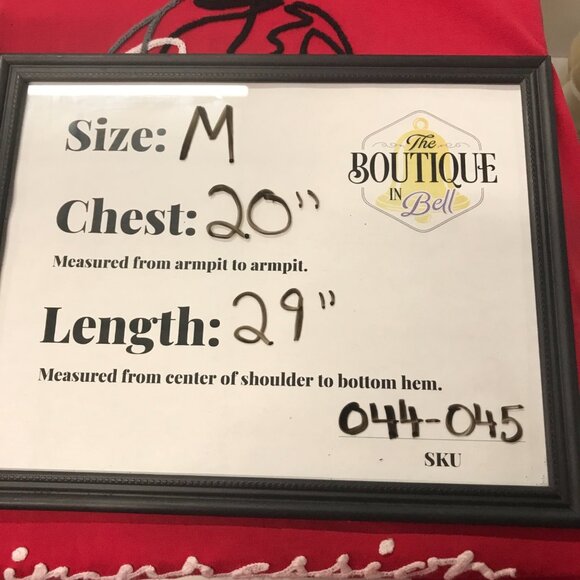 Screenshot Mens M Red "Impression" Tshirt Wearable Art Face Chain Embroidery - Picture 9 of 11